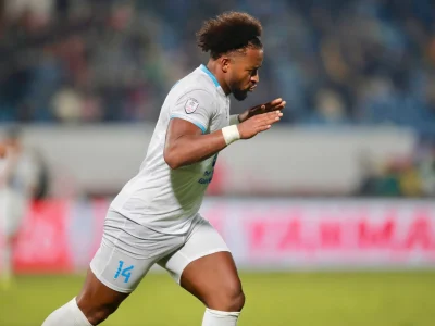 Xuân Son ‘bùng nổ’ 8 bàn sau chấn thương, Nam Định thẳng tiến bán kết C1 Đông Nam Á