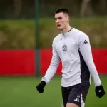 Chuyên gia gây sốc: Carrick nên để 'bom tấn' 74 triệu bảng của MU ngồi dự bị! 1