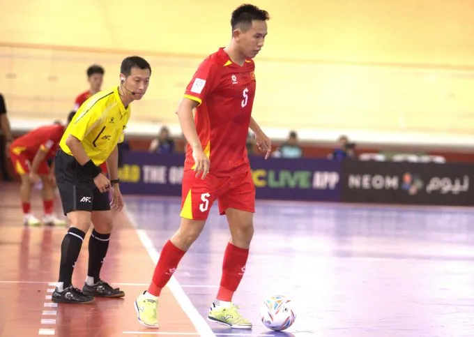 Đội trưởng của ĐT futsal Việt Nam ghi 2 bàn vào lưới Kuwait. Ảnh: Phan Hồng