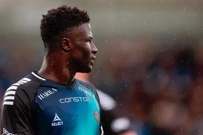 Chelsea dua Sedi Kinteh cua Tromso vao tam ngam.